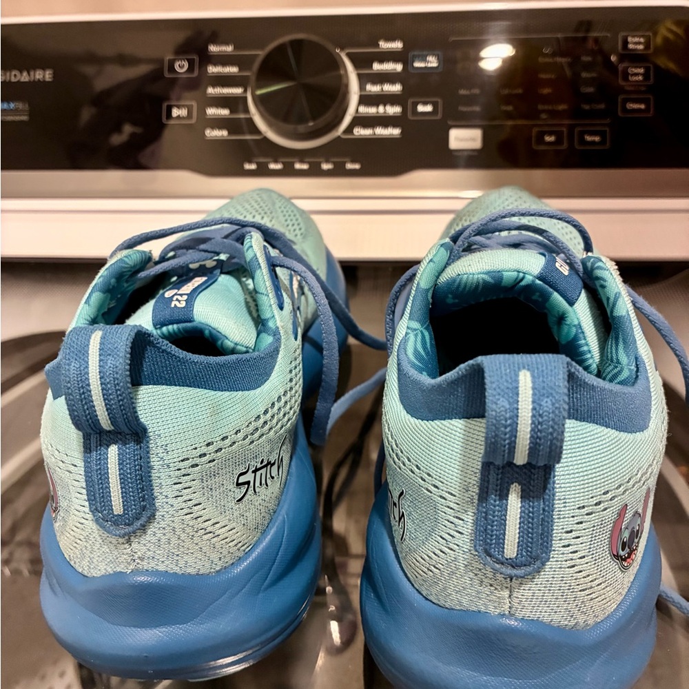 Brooks Rundisney Stitch Running Shoes women’s 8.5 - Picture 2 of 6